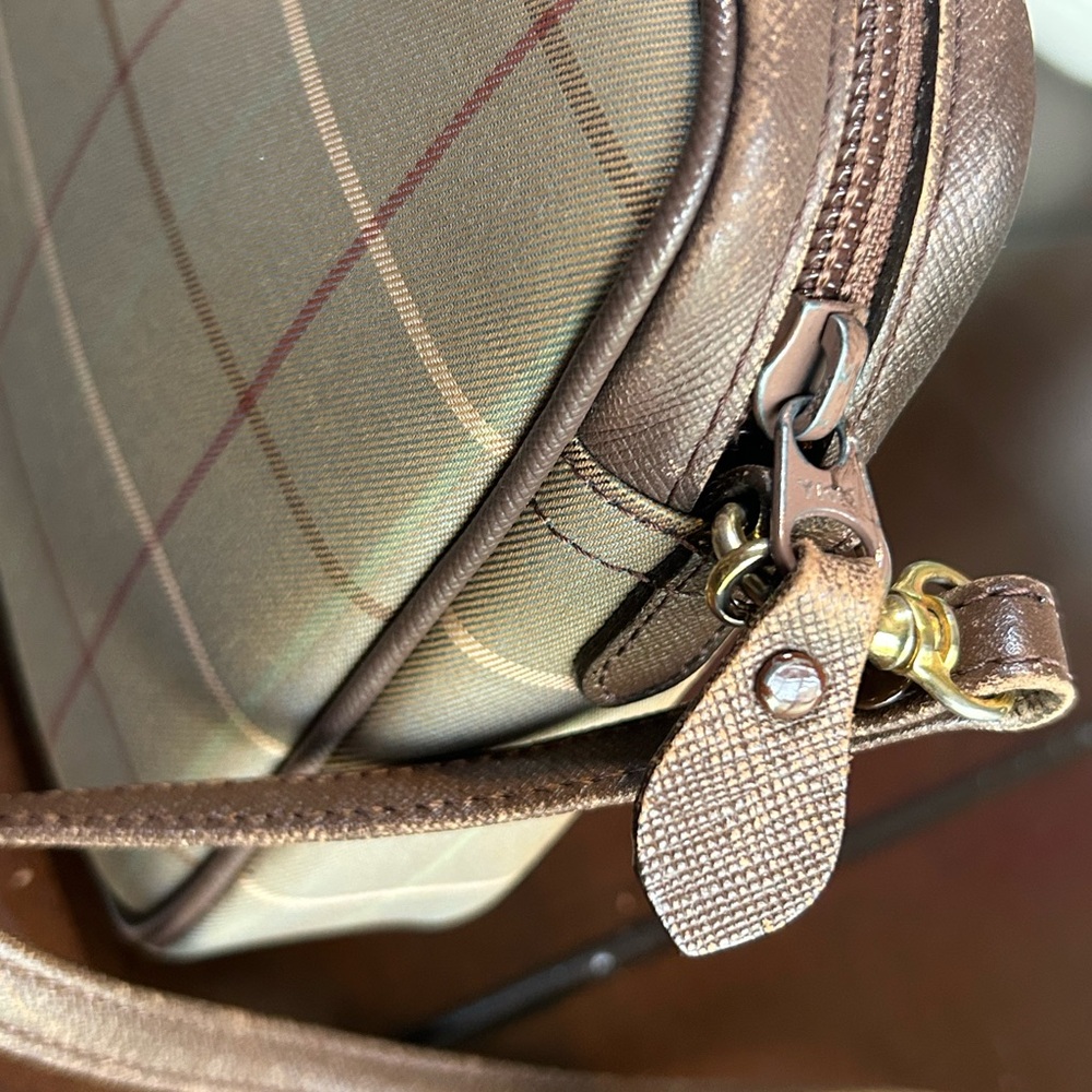 Burberrys Tan Plaid Crossbody - Picture 5 of 17